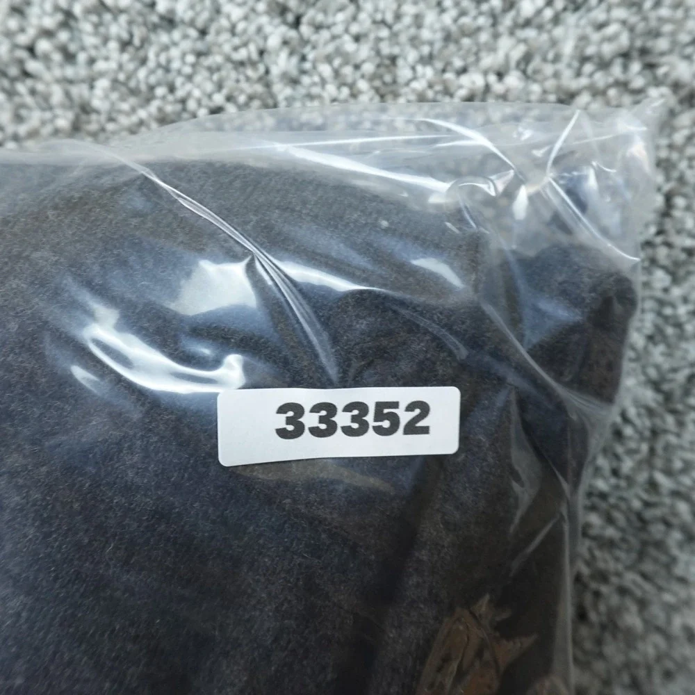 GAP sweater mens